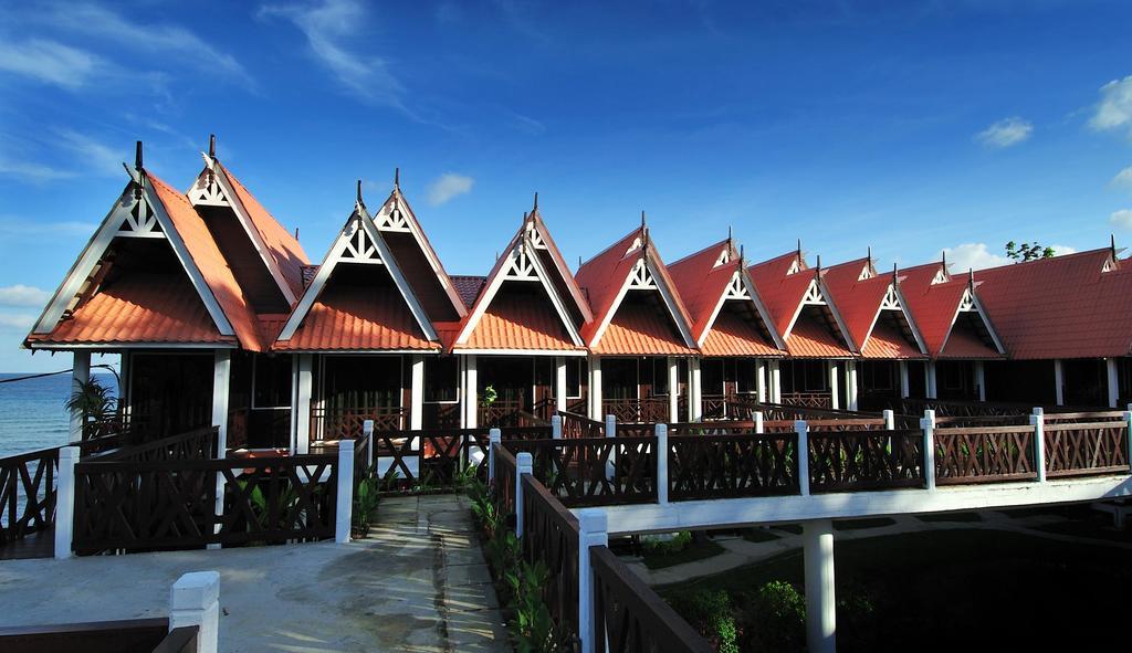 파야 비치 스파 앤 다이브 리조트 Kampung Genting 외부 사진