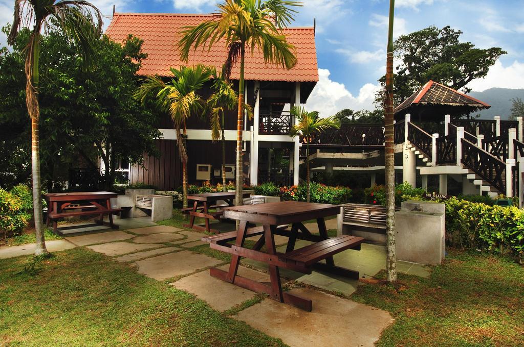 파야 비치 스파 앤 다이브 리조트 Kampung Genting 외부 사진